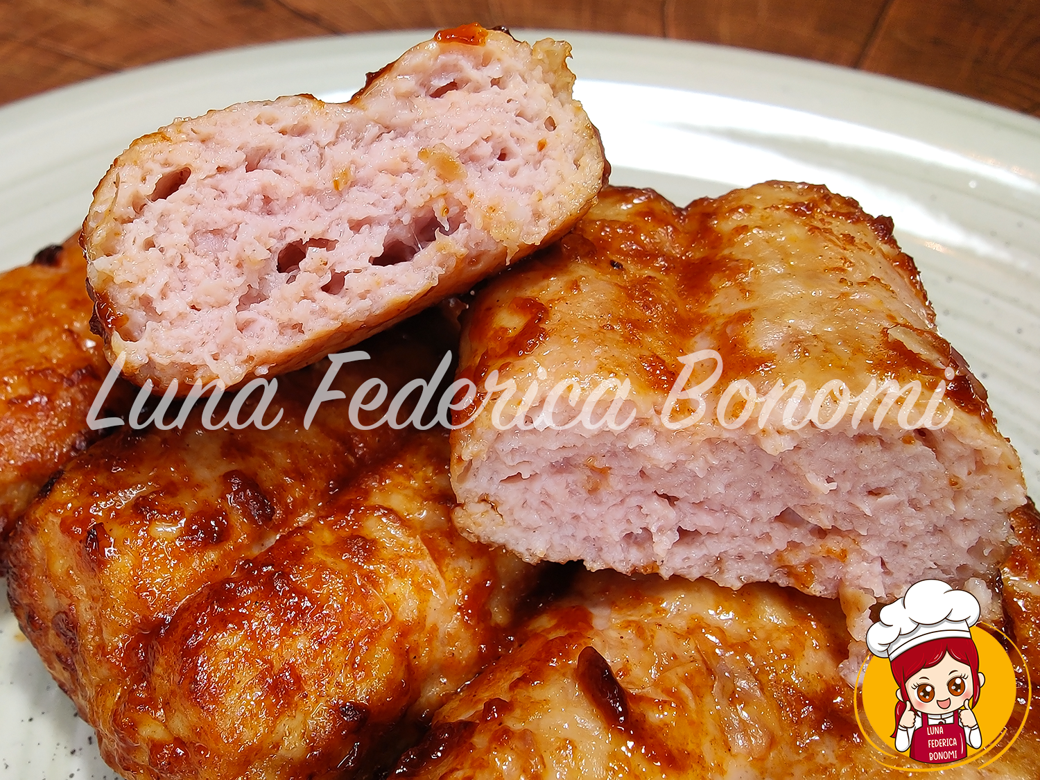 Salamelle pollo e tacchino nella friggitrice ad aria